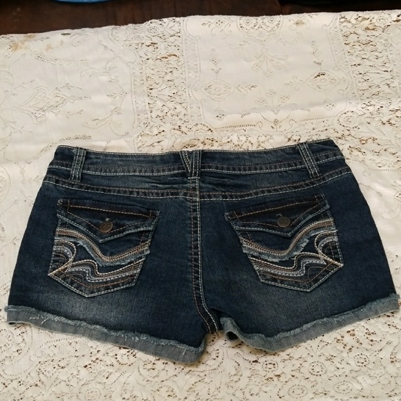 Jean shorts - Picture 2 of 3